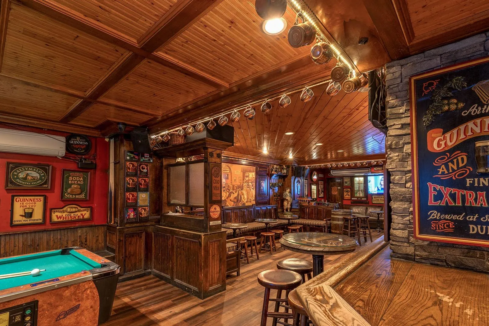 Bar photo 3
