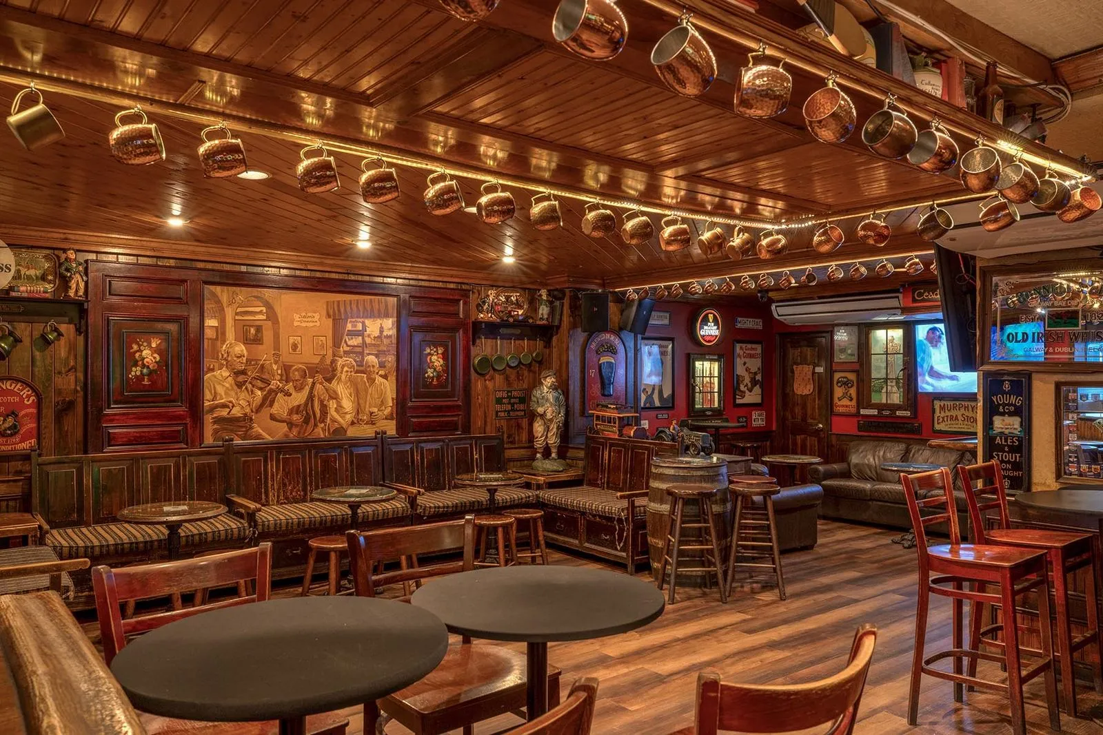 Bar photo 2